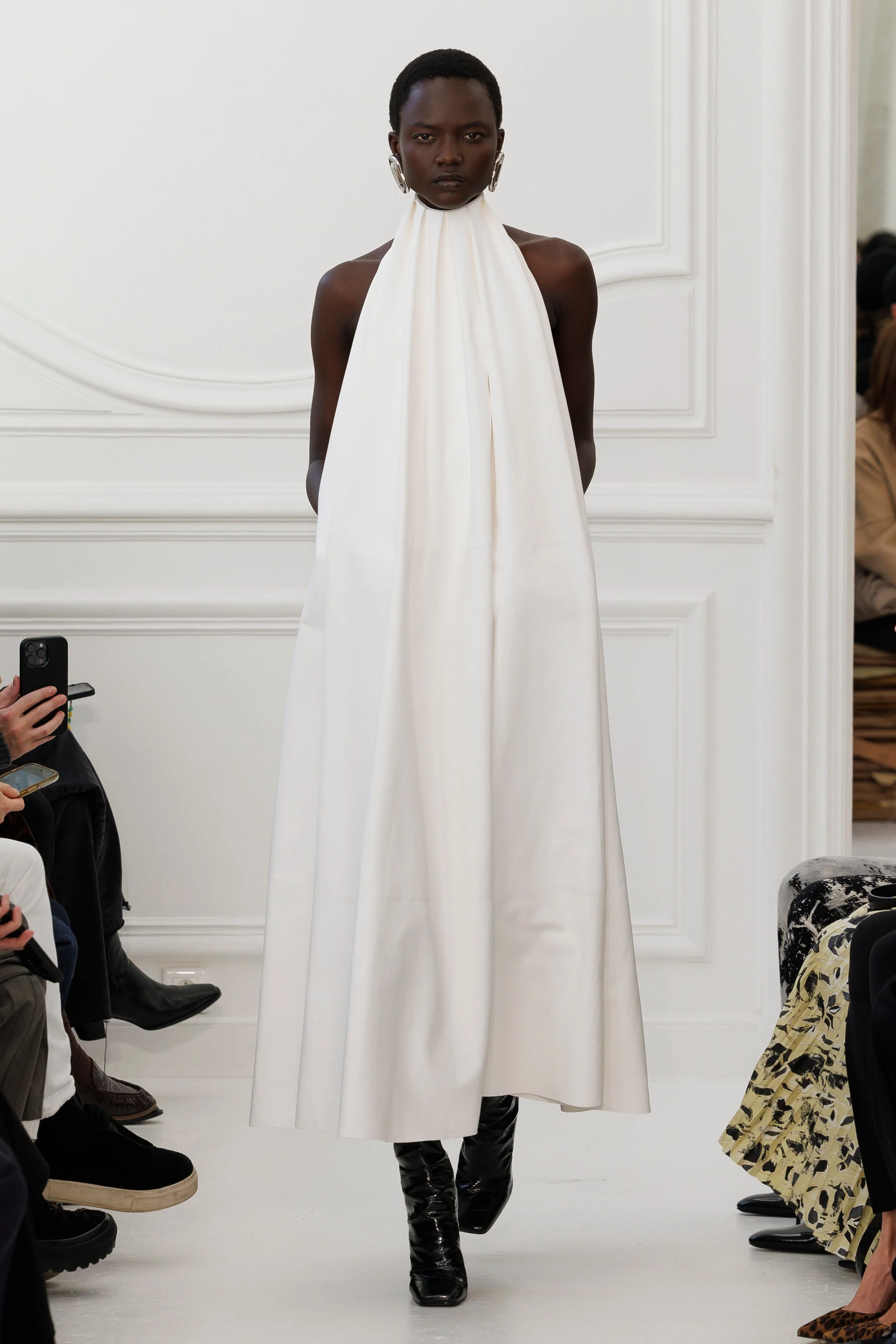 GIVENCHY FW25 —